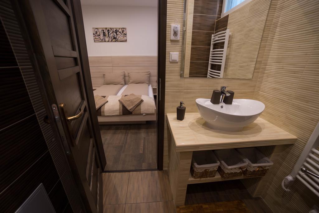 Relax Apartmanhaz Морахалом Екстер'єр фото